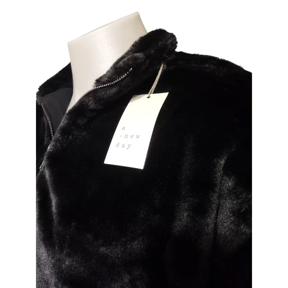 A New Day Faux Fur Pullover Womens Large Cozy Core Black Quarter Zip Jacket New‎